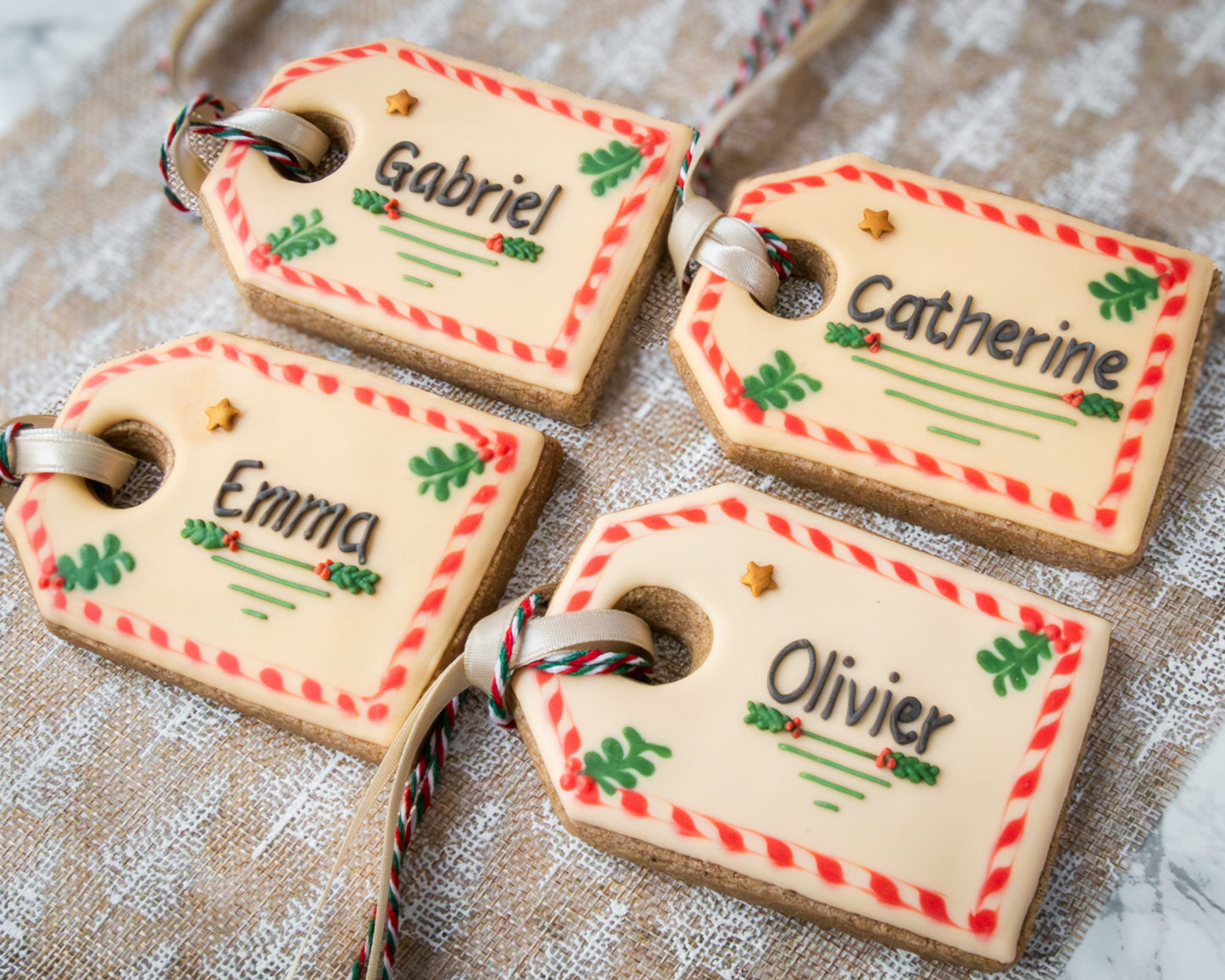 biscuits marque-cadeaux avec plusieurs prénoms